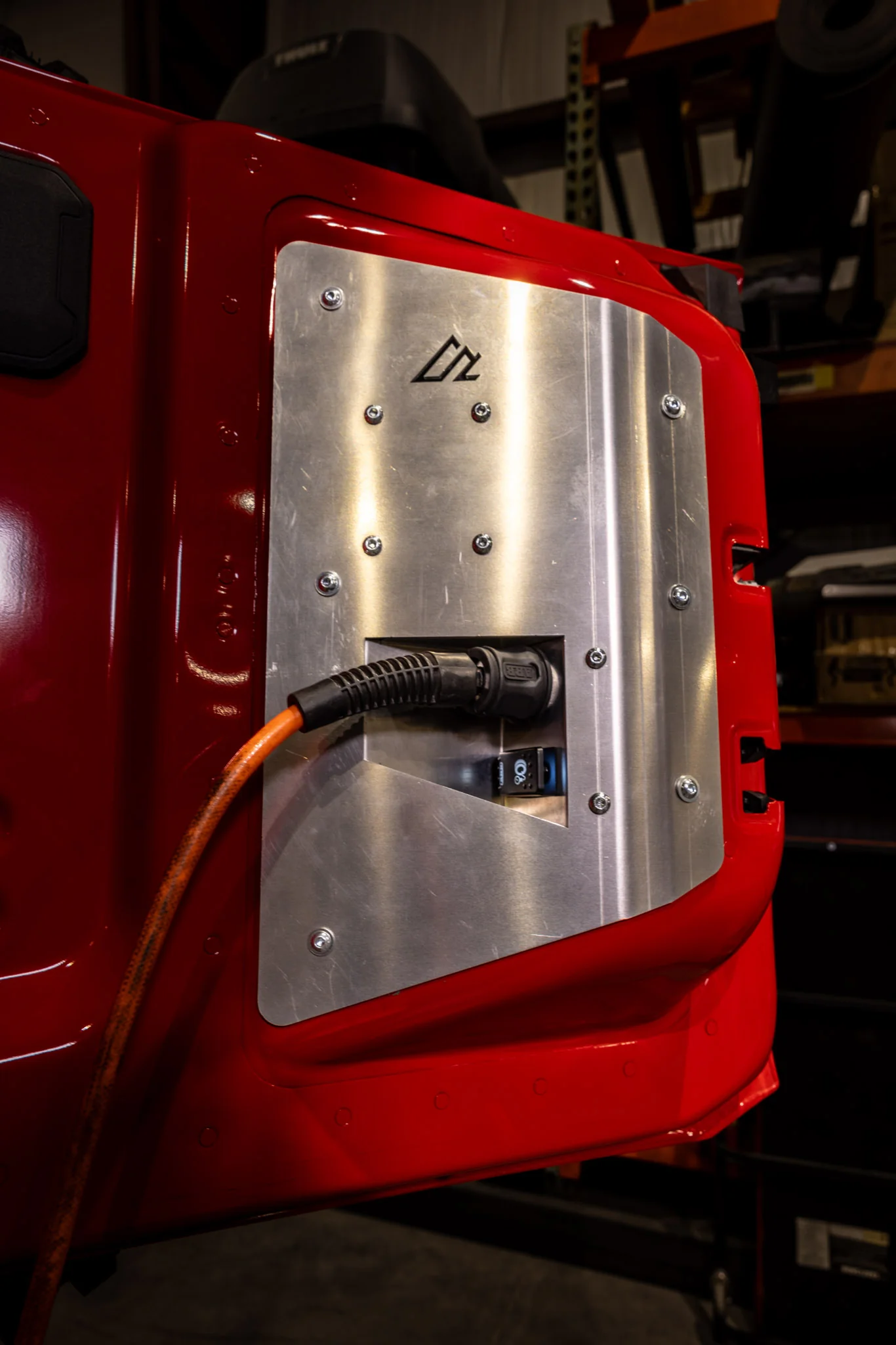 AAL Ford Bronco Tailgate Compressor Mount - Image 2