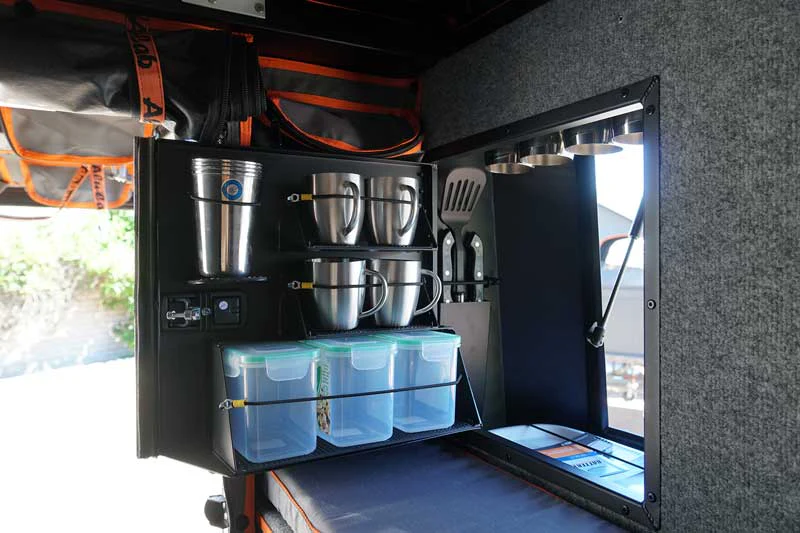 Alu-Cab Khaya 2 Sleeper Camper - Image 10