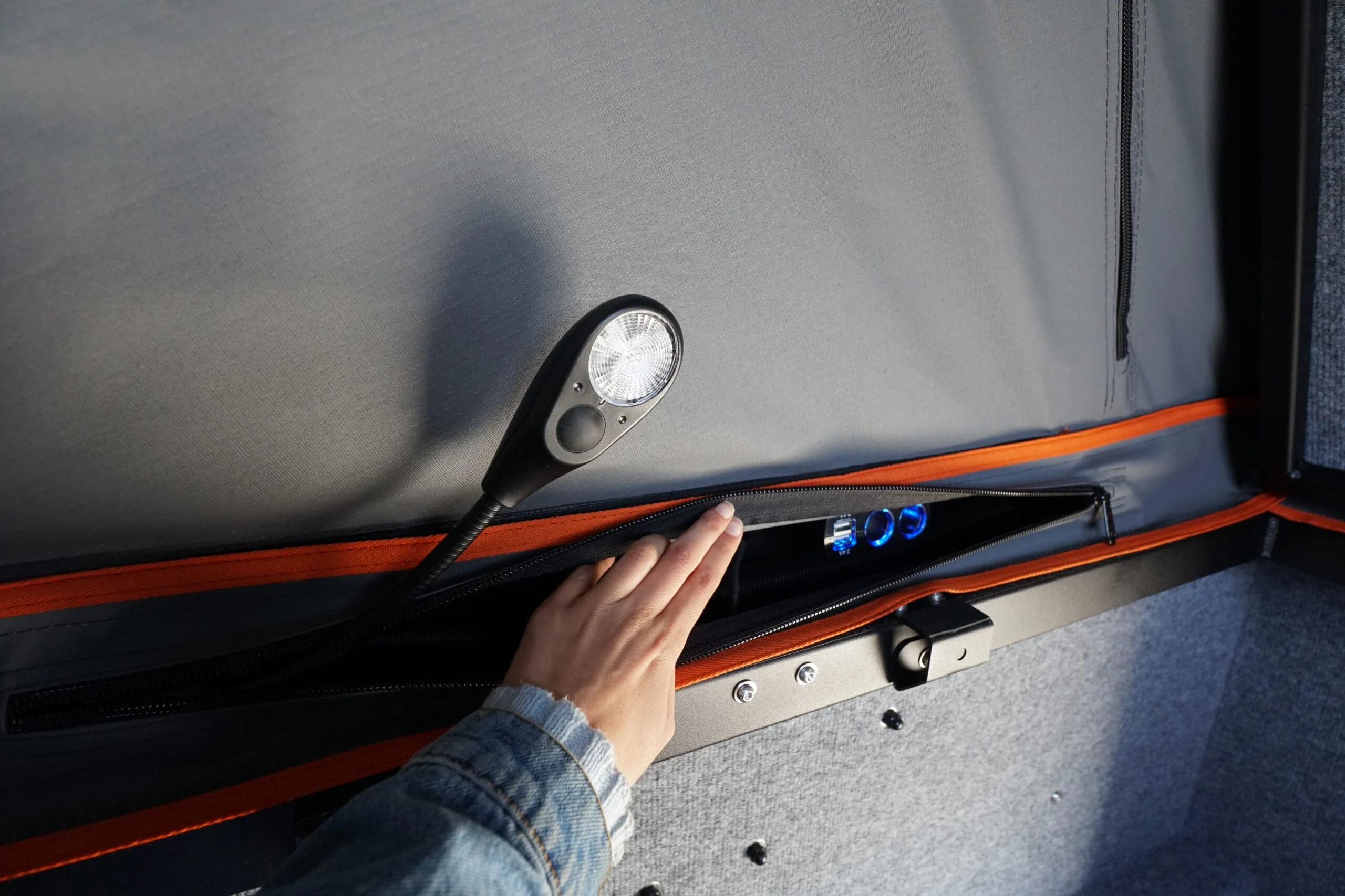 Alu-Cab Khaya 4 Sleeper Camper - Image 7