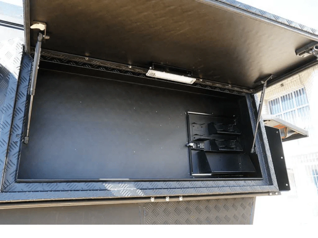 Alu-Cab Khaya Camper Basic - Image 4