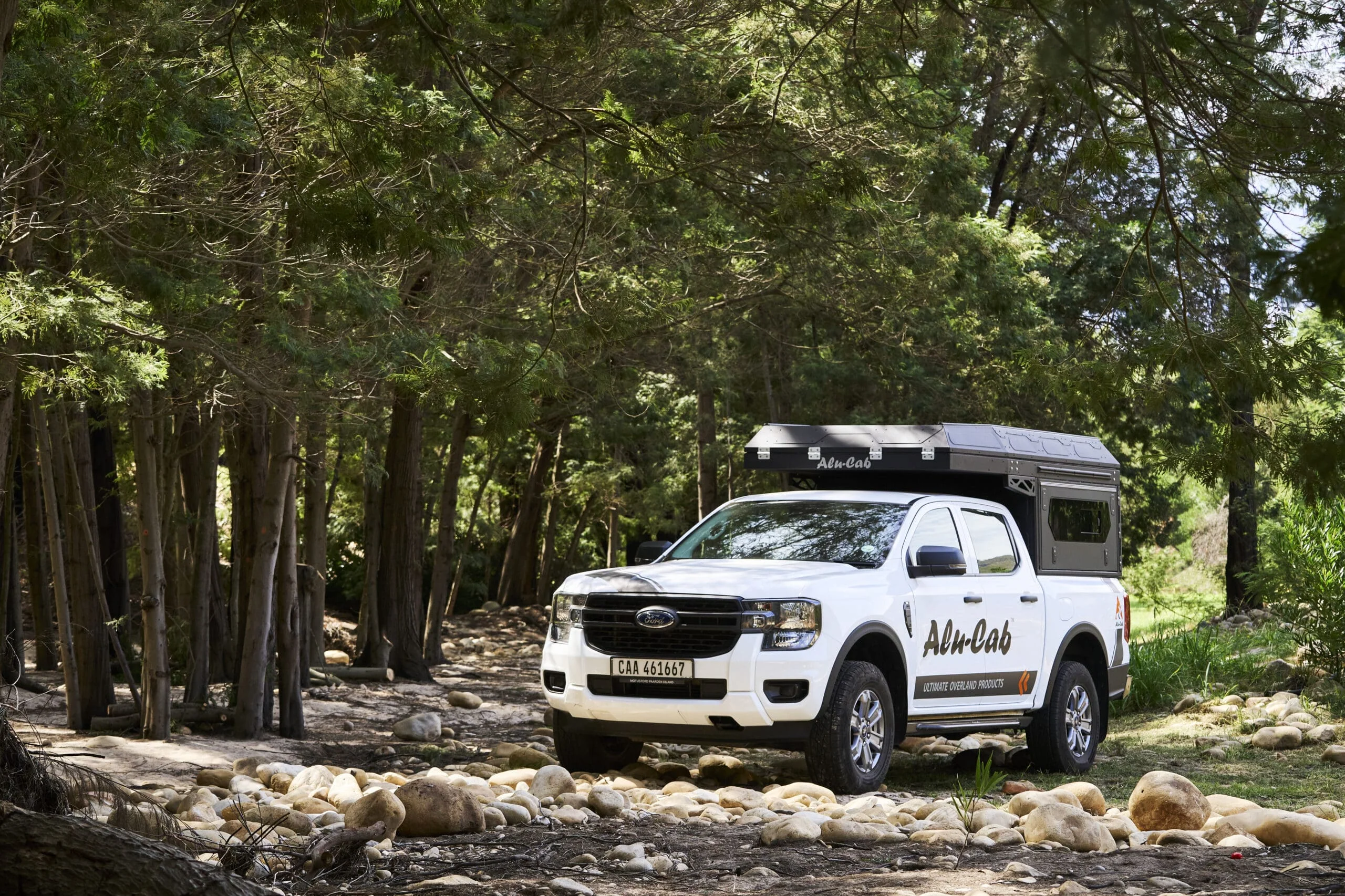 Alu-Cab ModCAP Camper - Image 14