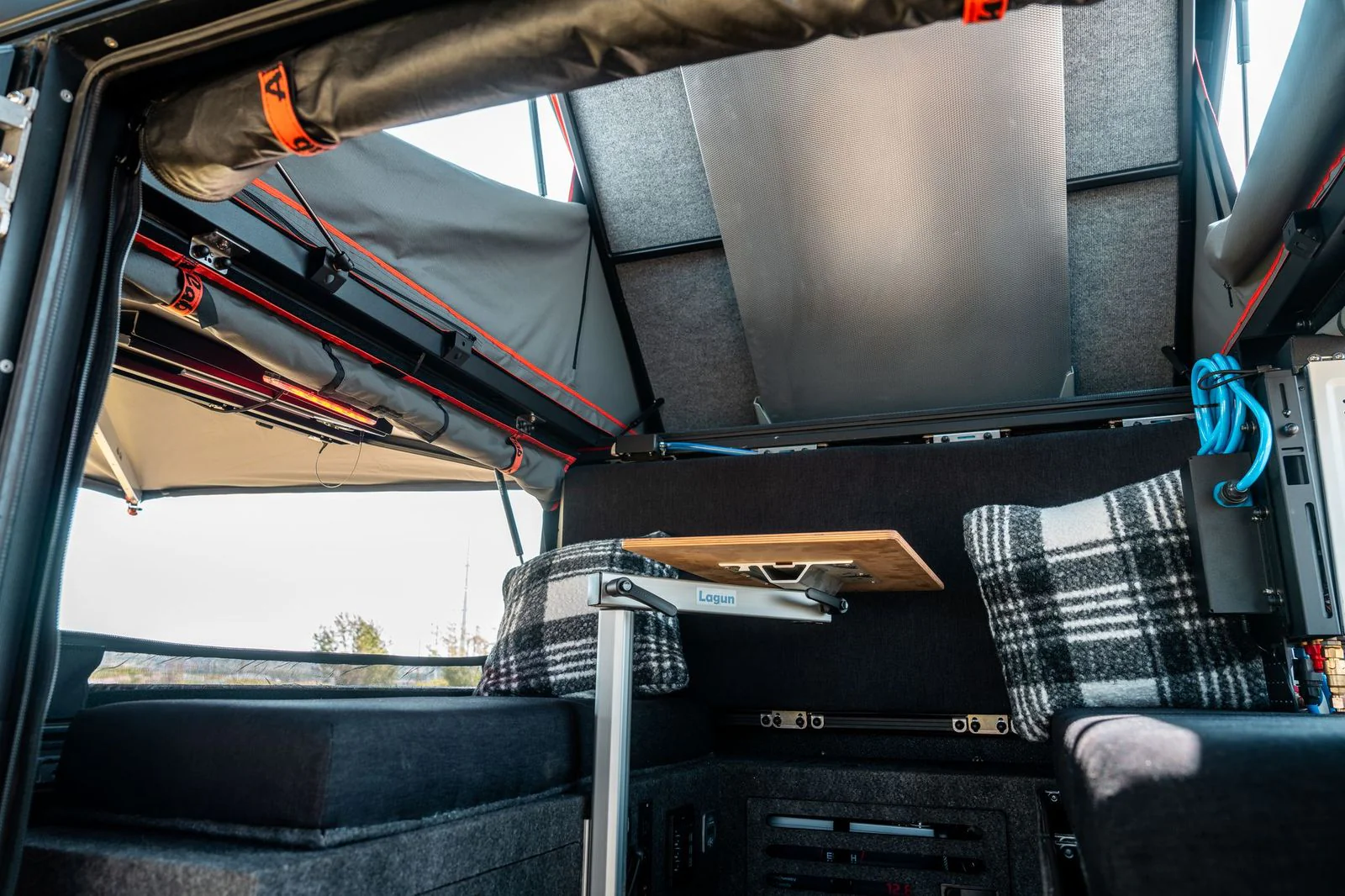 Alu-Cab ModCAP Camper - Image 4