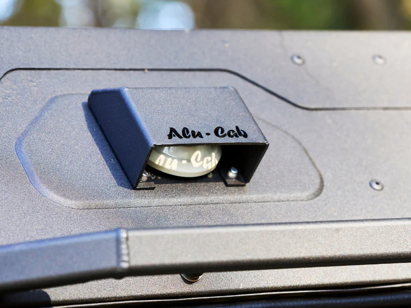 Alu-Cab ModCAP Camper - Image 8
