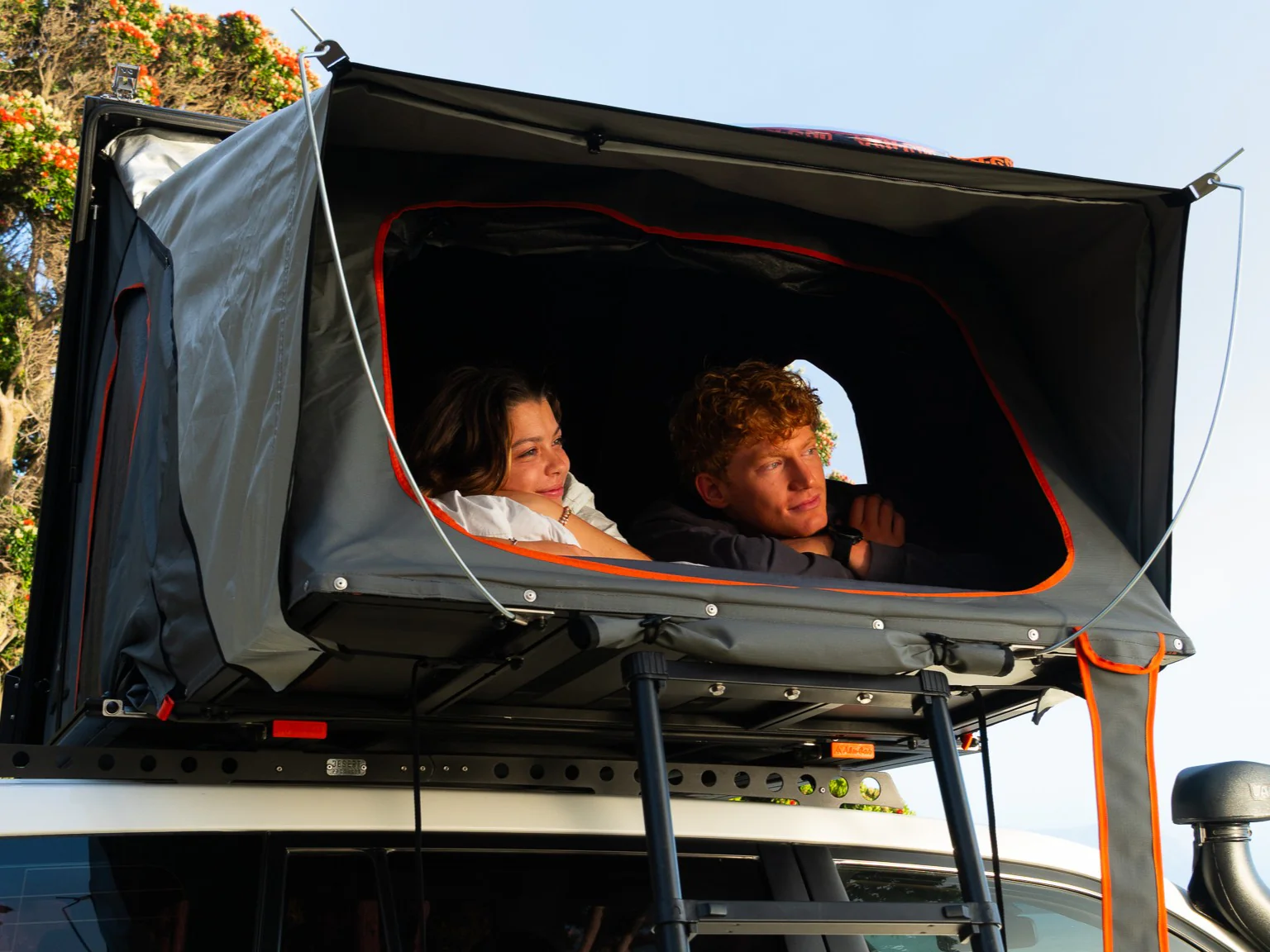 Alu-Cab RT-2S Compact Rooftop Tent - Image 12