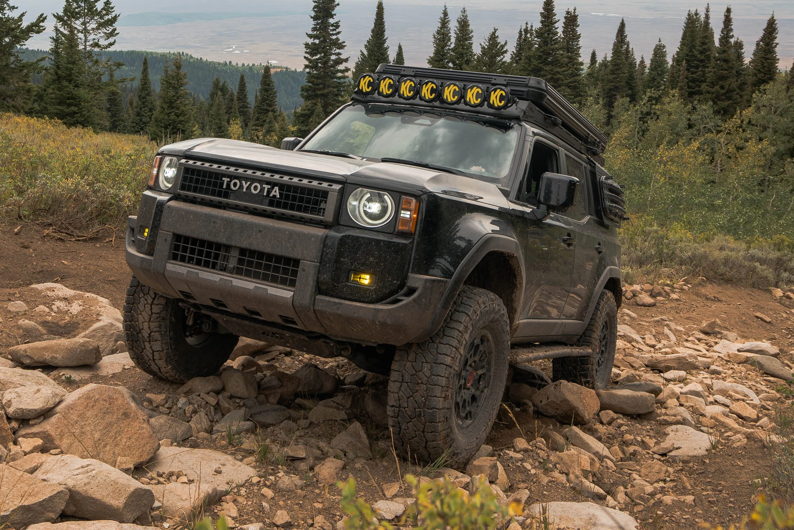 CBI Overland Kickout Rock Sliders | 2024-2026 Toyota Land Cruiser - Image 3