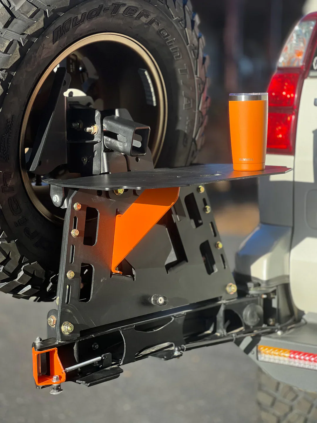 Dissent Off-Road Tire Carrier Swing-Out - Image 3