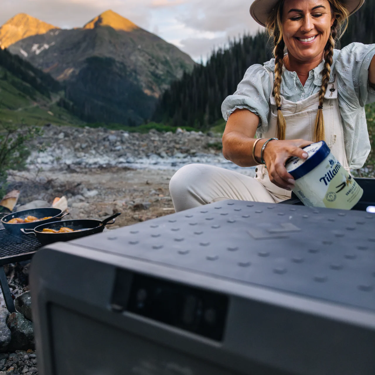 Dometic CFX5 95DZ Electric Cooler - Image 10