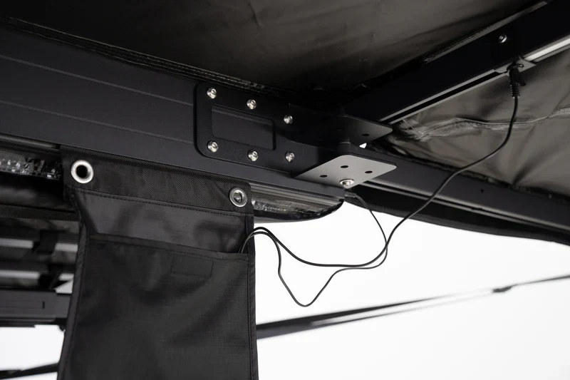 Freespirit Recreation Tailgate 180 Awning - Image 4