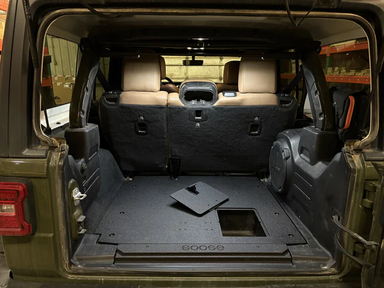 Goose Gear Jeep Wrangler JLU 4 Door 2018-2026 Rear Plate System - Image 3