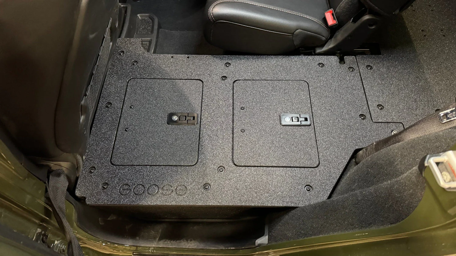 Goose Gear Jeep Wrangler JLU 4 Door 2018-2026 Second Row Seat Delete Plate System V2 - Image 11