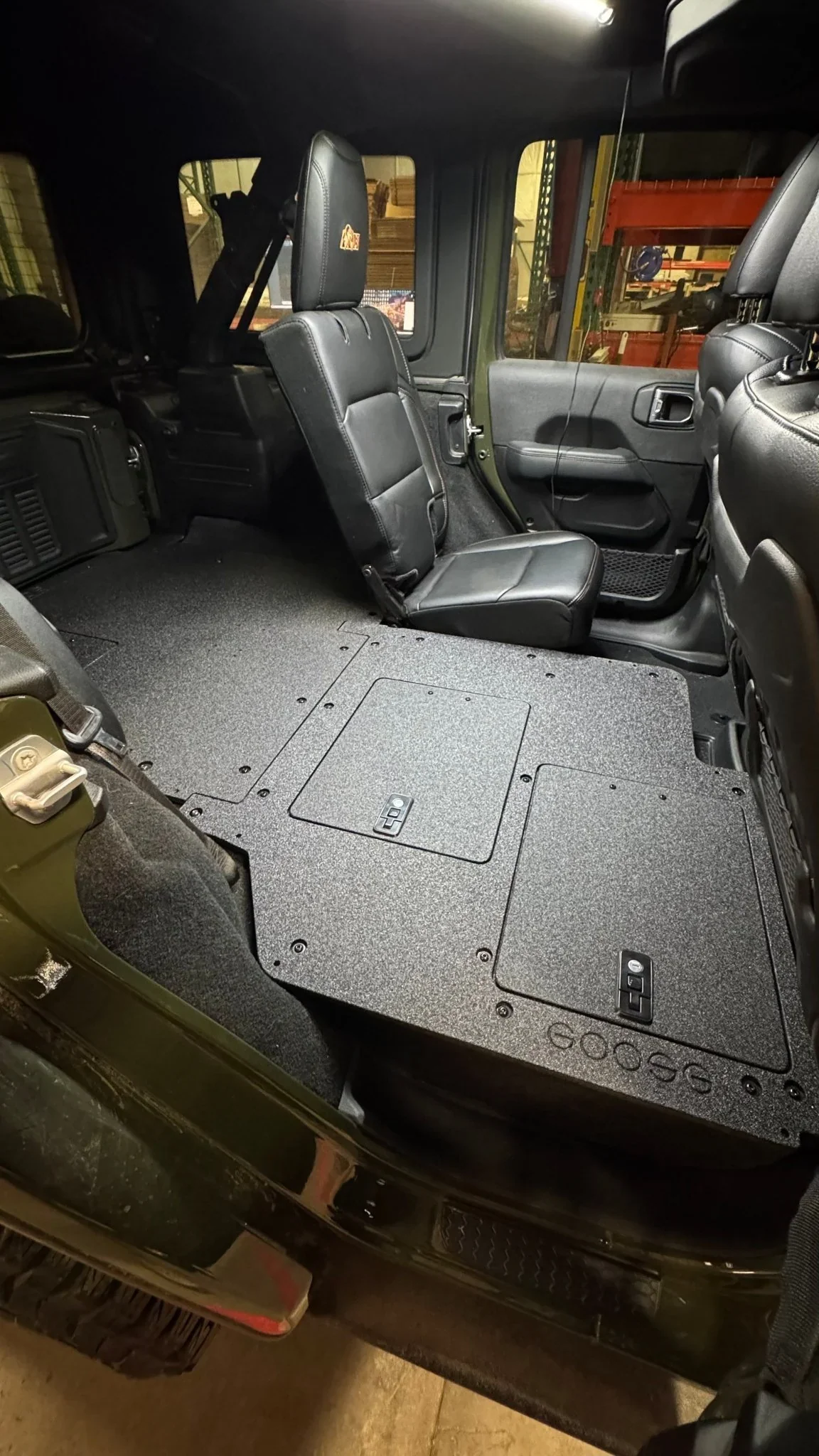 Goose Gear Jeep Wrangler JLU 4 Door 2018-2026 Second Row Seat Delete Plate System V2 - Image 8