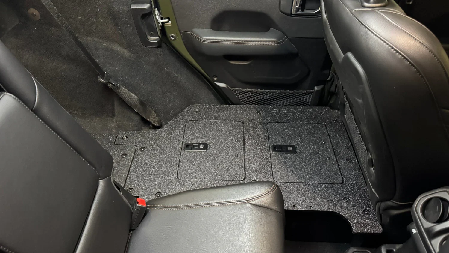 Goose Gear Jeep Wrangler JLU 4 Door 2018-2026 Second Row Seat Delete Plate System V2 - Image 9