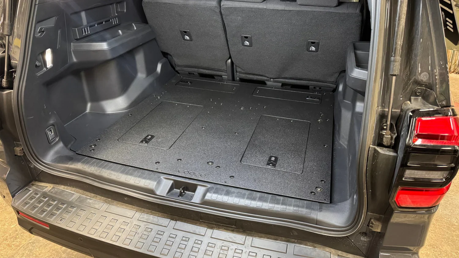 Goose Gear Toyota 4Runner 2025-2026 Rear Plate System - Image 3