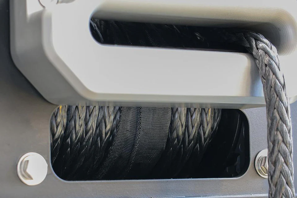 GP Factor Ineos Grenadier Hidden 12.5K Winch Kit - Synthetic Line - Image 5