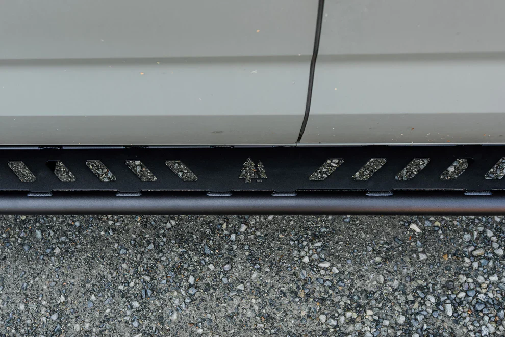 Greenlane 2022-2026 3rd Gen Tundra Aluminum Straight Sliders - Image 4