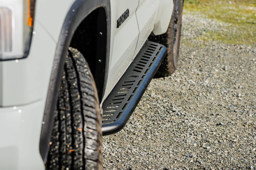 Greenlane 2022-2026 3rd Gen Tundra Aluminum Straight Sliders - Image 5