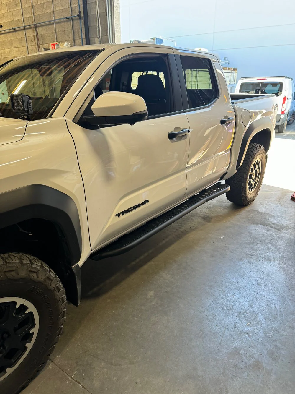 Greenlane 2024-2026 4th Gen Tacoma Aluminum Sliders with Bump Out - Image 6