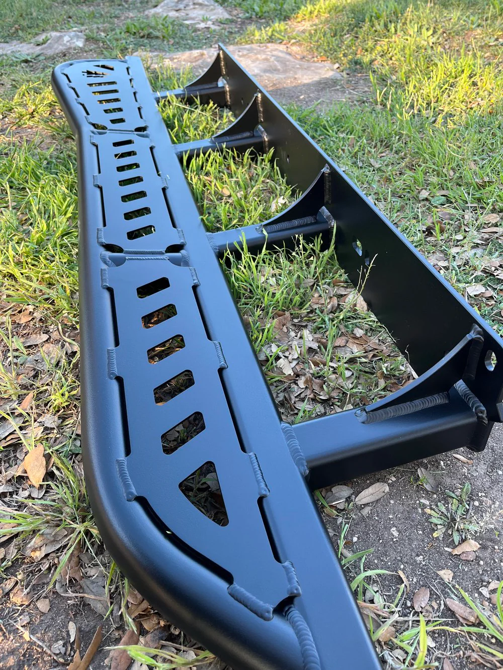 Greenlane 4th Gen 4Runner Aluminum Sliders with Bump Out - Image 3