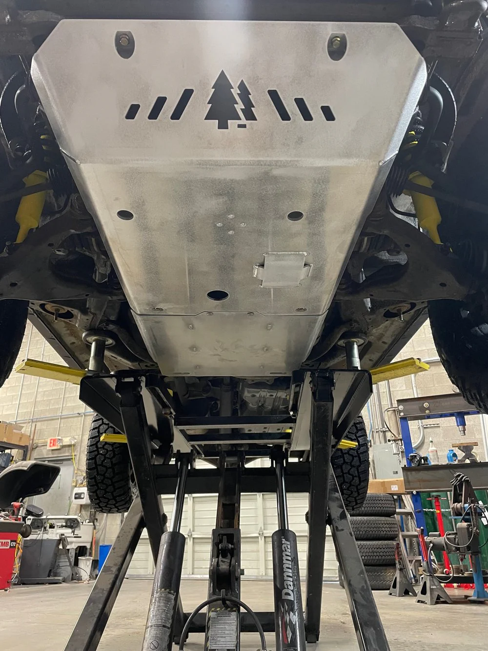 Greenlane FJ Cruiser Full Engine Skid Plate - Image 2