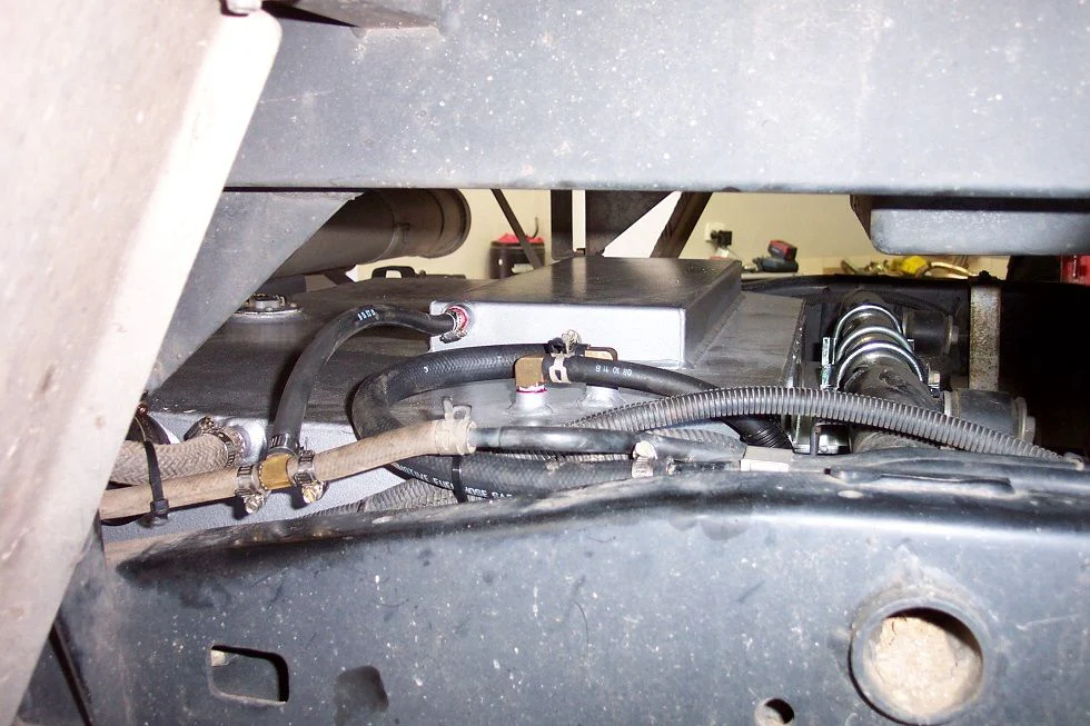 Long Range America Toyota Land Cruiser 75/79 Series, Late Cab/Chassis (1991-2016) - 40 Gallon Replacement - Image 3