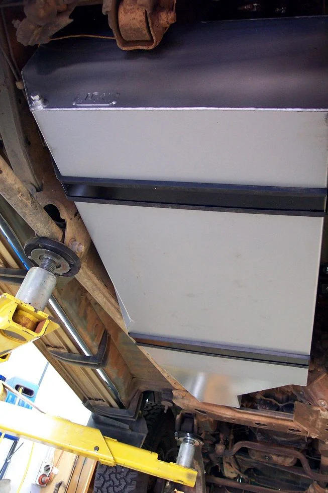 Long Range America Toyota Land Cruiser 80 Series (1990-1998) - 37 Gallon Replacement - Image 2