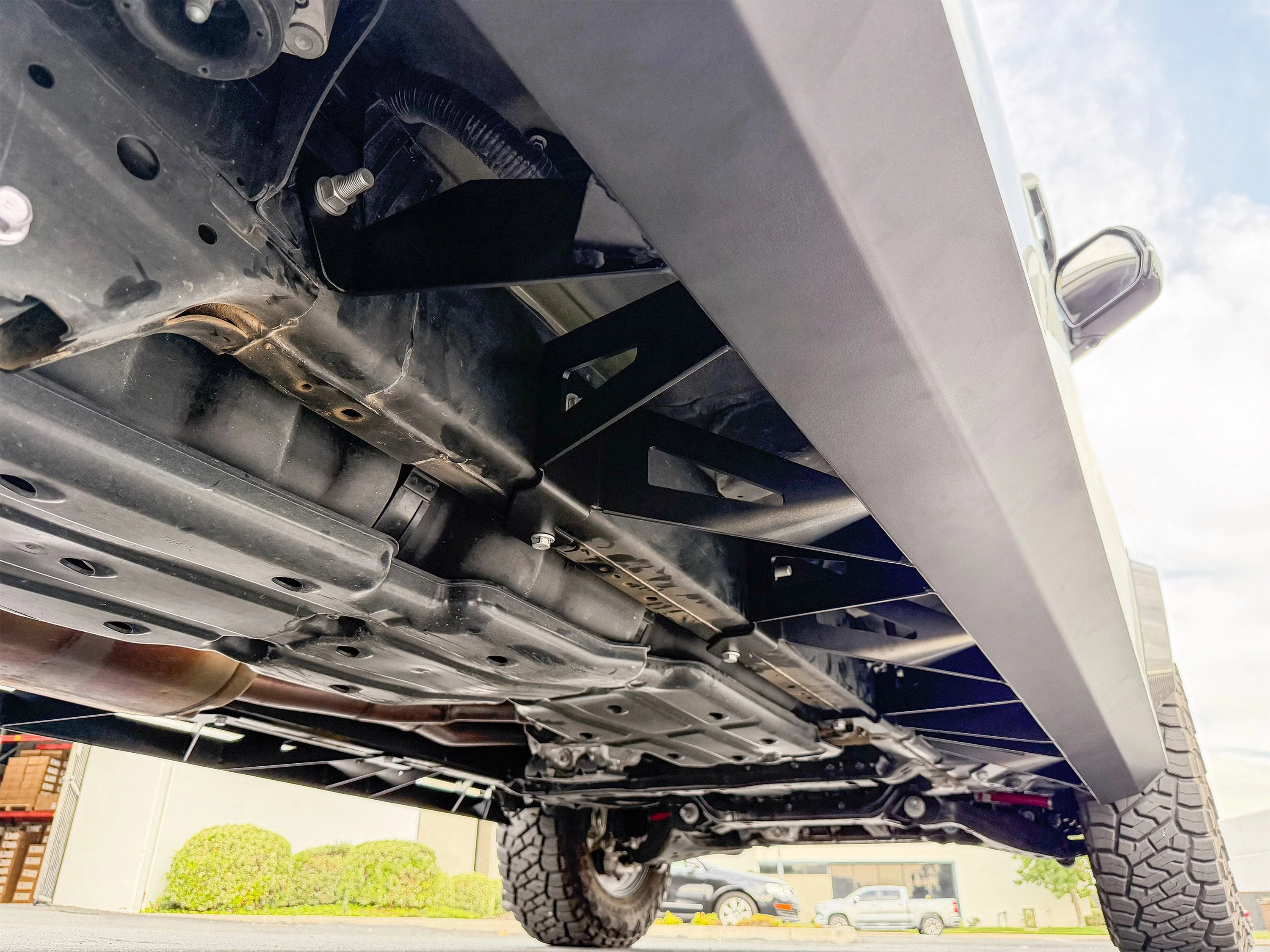 NYTOP 2022-2026 Toyota Tundra Rock Sliders - Image 3