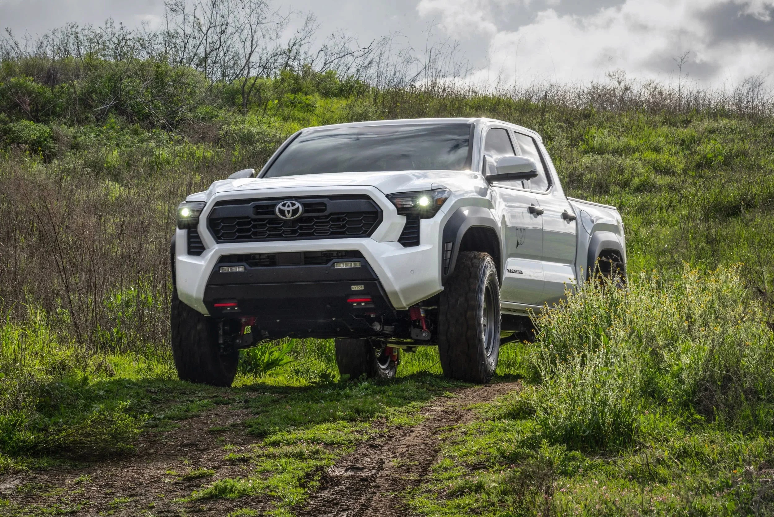 NYTOP 2024-2026 Toyota Tacoma Front Hybrid Bumper - Image 3