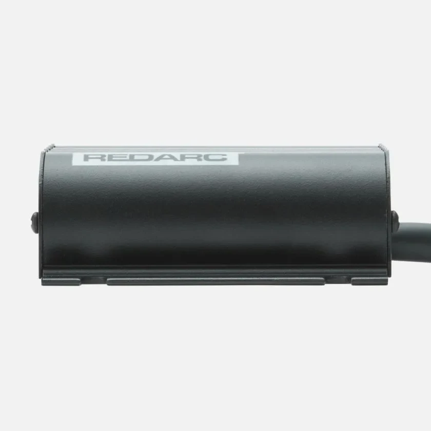 Redarc 12V 20A In-Vehicle DC Battery Charger - Image 3
