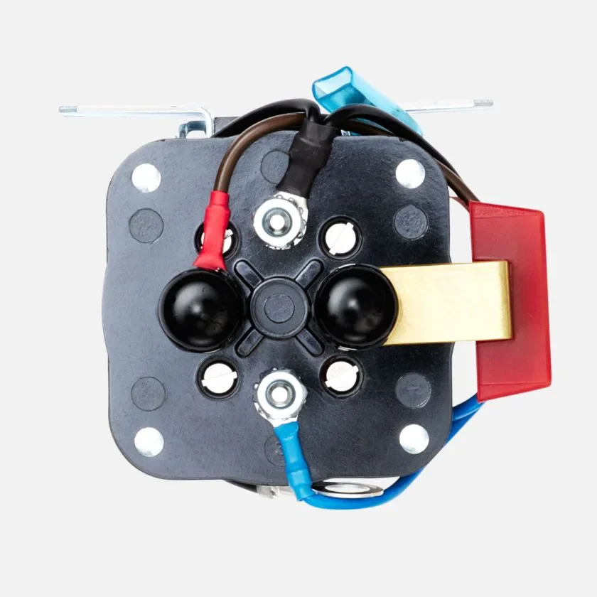 Redarc Dual Sensing Smart Start Battery Isolator 24V 200A - Image 4