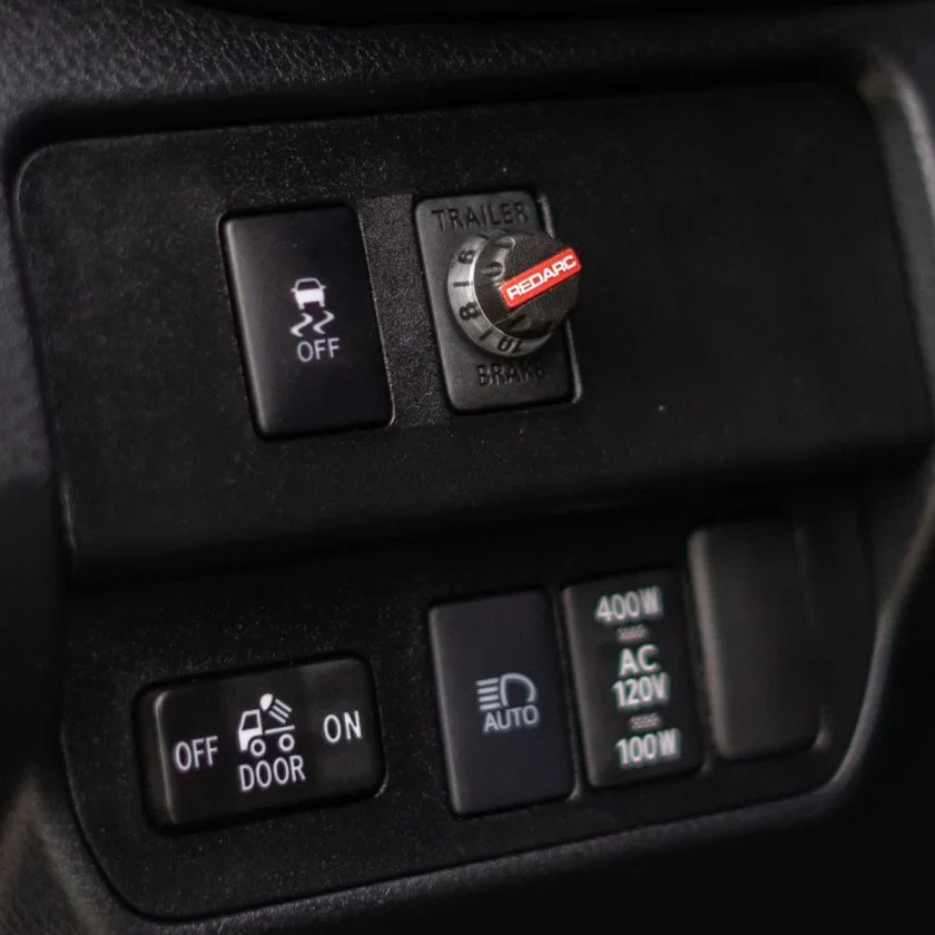Redarc Tow-Pro Elite Electric Brake Controller - Image 2