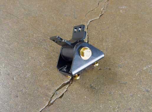 Solo Motorsports 2000-2004 Toyota Tundra Transmission Mount - Image 5