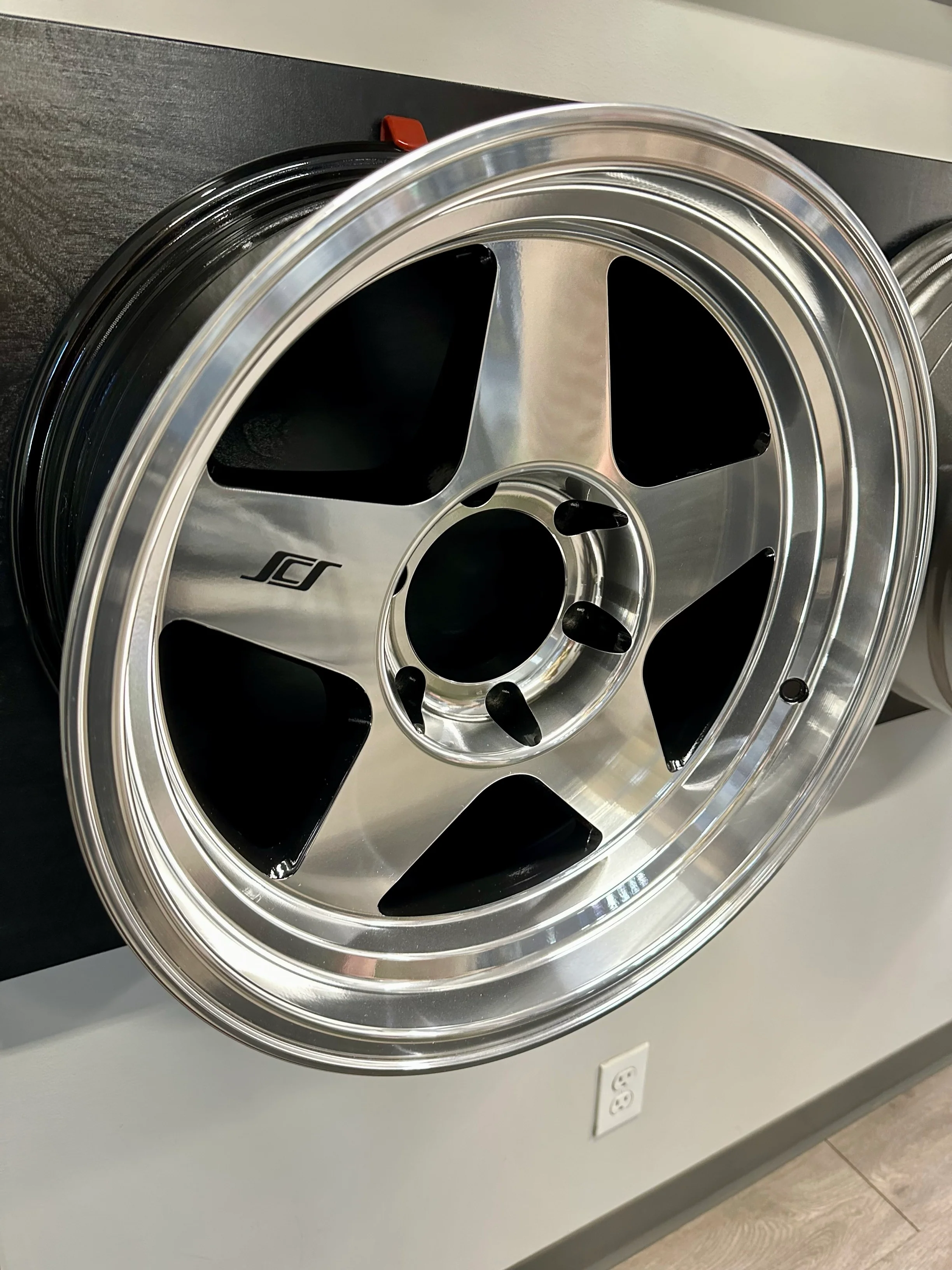 Stealth Custom Series Limited Edition Polished Finish Gen5 - Image 4