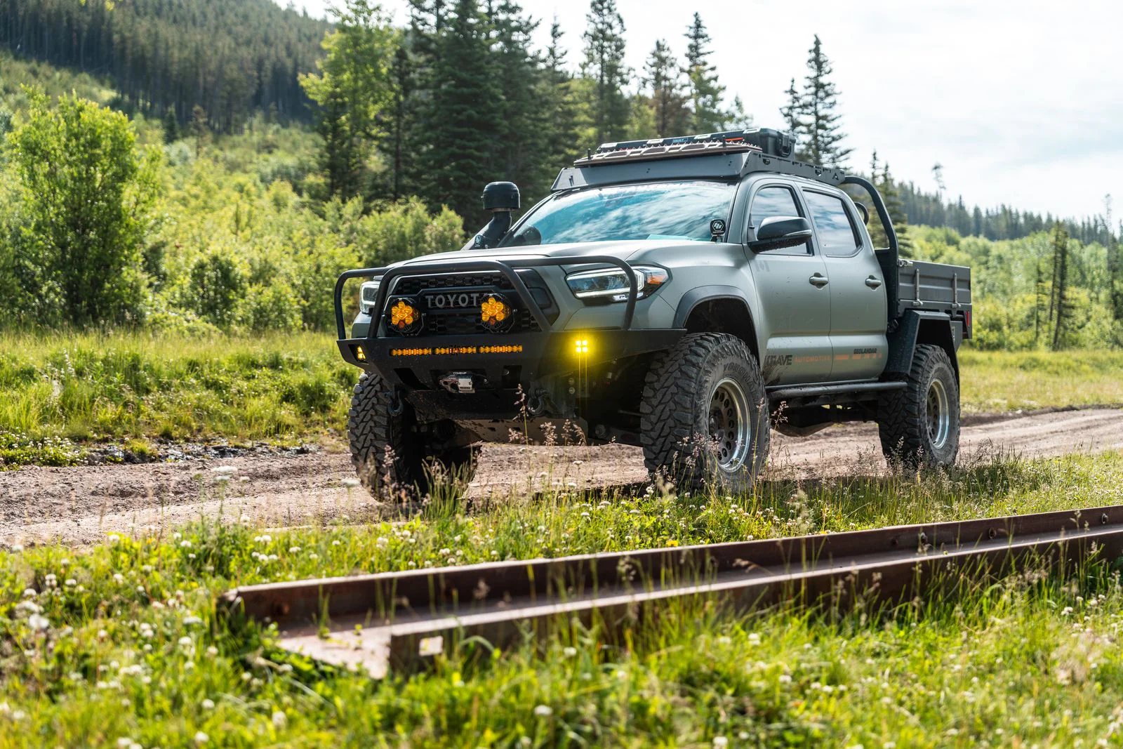 Summit Expedition Trucks 2016-2023 Toyota Tacoma 60" Tray - Image 4
