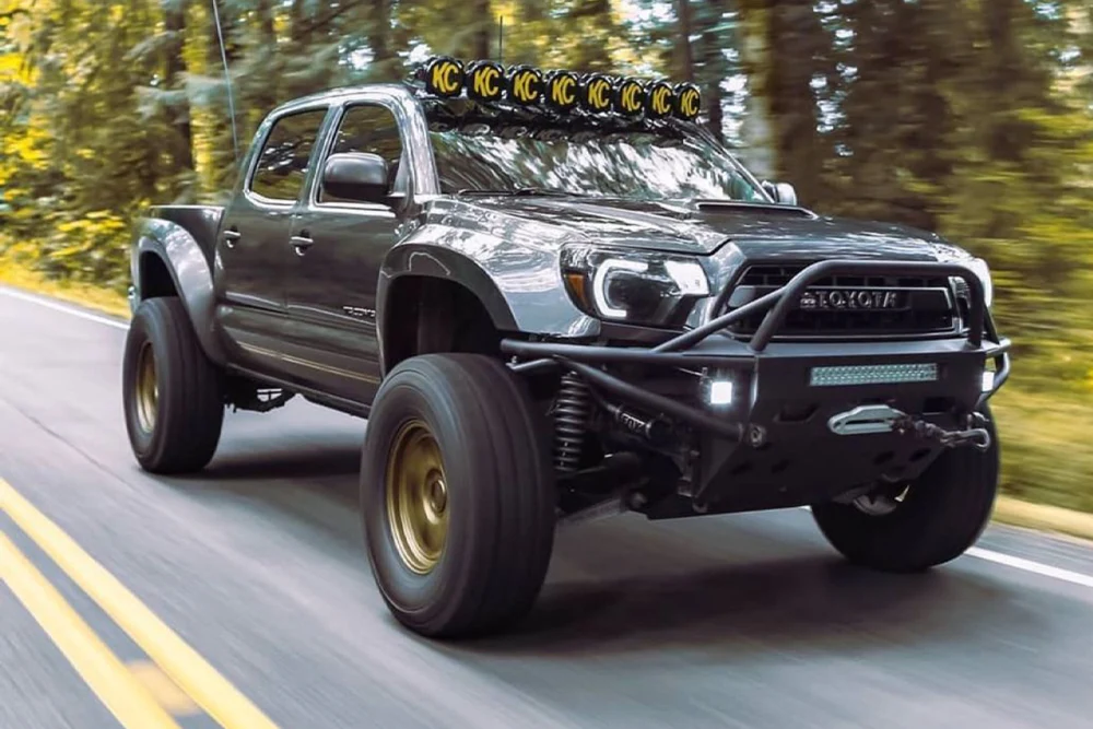 Total Chaos +3.5" Race Series Long Travel Kit - Heim UCA - 2nd Gen Tacoma - Image 2